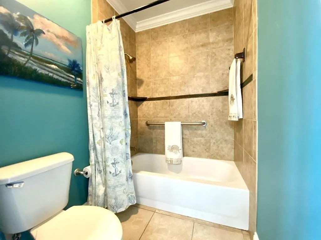 Wonderful Tropical Condo With Beach And Fitness Center Access - Unit 0102 Panama City Beach