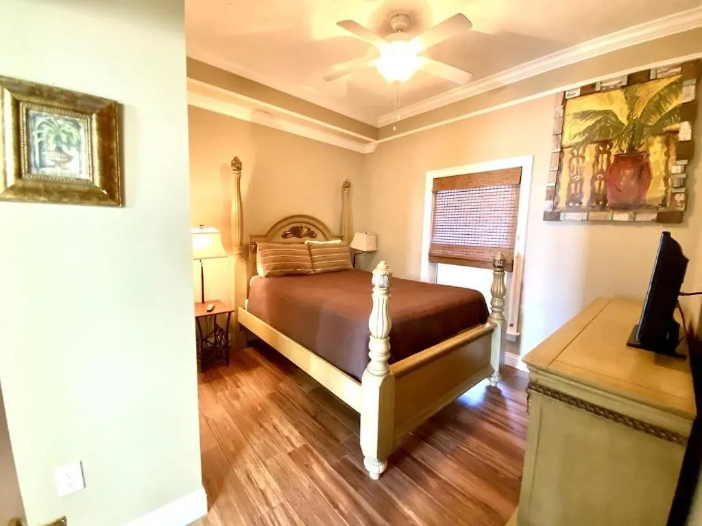 Wonderful Tropical Condo With Beach And Fitness Center Access - Unit 0102 Panama City Beach 0*,  USA